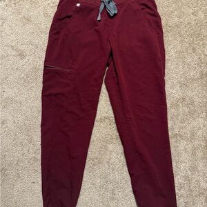 Figs Women's Burgundy jogger Pants